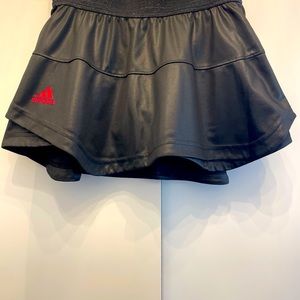 Adidas TENNIS PRIMEBLUE Black MATCH SKIRT Skort Size XS Ocean Plastic Silver Red